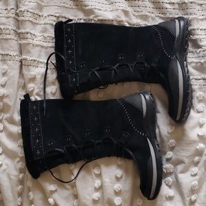 CAT Caterpillar women's winter leather boots black size 6